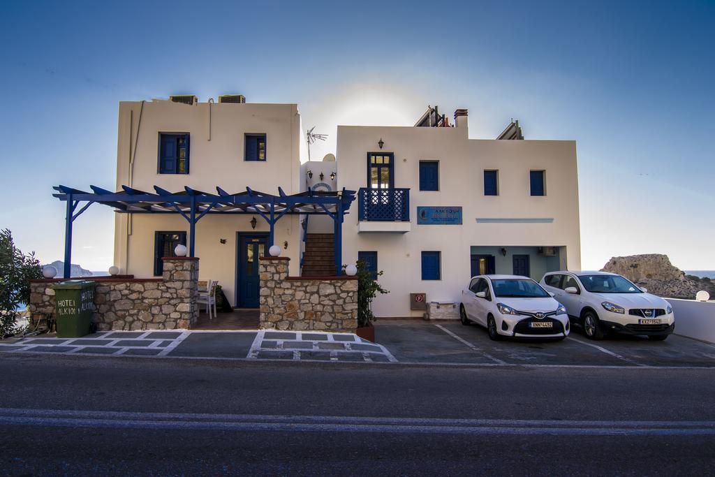 Alkioni Hotel Фойникион Экстерьер фото