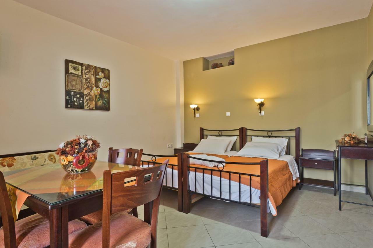 Alkioni Hotel Фойникион Экстерьер фото
