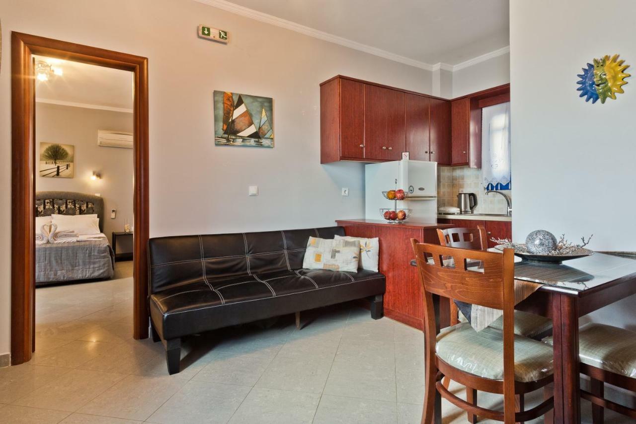 Alkioni Hotel Фойникион Экстерьер фото