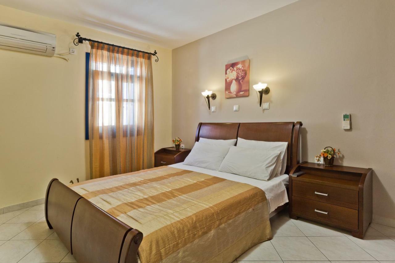 Alkioni Hotel Фойникион Экстерьер фото