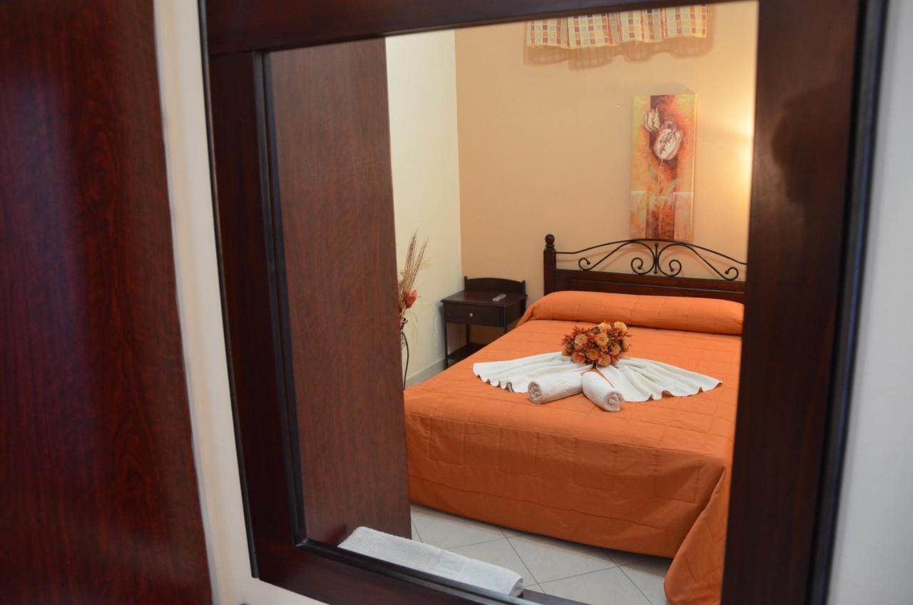 Alkioni Hotel Фойникион Экстерьер фото